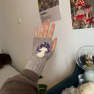 Mushroom Hand Warmers Pattern step 2 - assembly progress