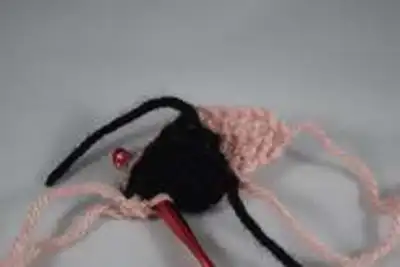 Jigglypuff Amigurumi Pattern step 3 - details and accessories