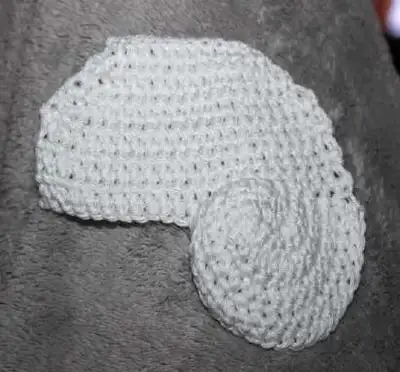 Dog Dotty Amigurumi Pattern step 4 - final assembly and finishing