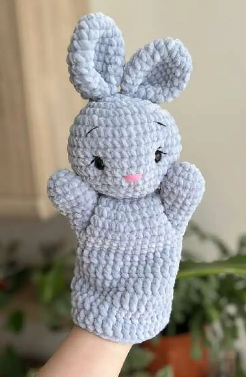 Free Intermediate crochet pattern: Bunny Hand Puppet Amigurumi Pattern - Easy to follow tutorial