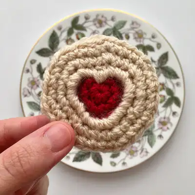 Biscuit Trio Crochet Pattern step 3 - details and accessories