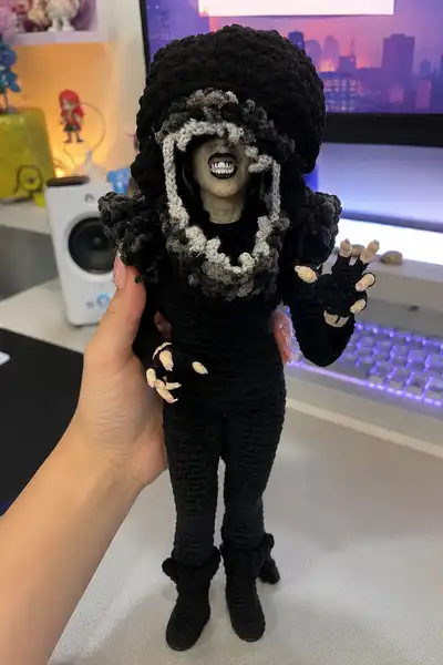 Xenomorph Halloween Cosplay Amigurumi Pattern step 1 - construction progress