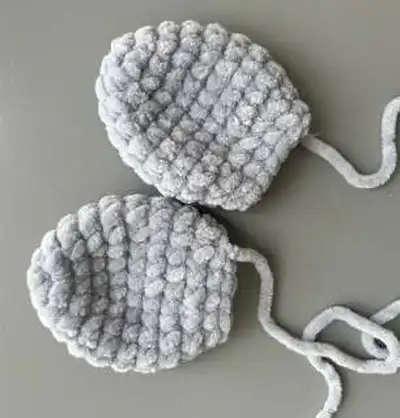 Bunny Hand Puppet Amigurumi Pattern step 4 - final assembly and finishing
