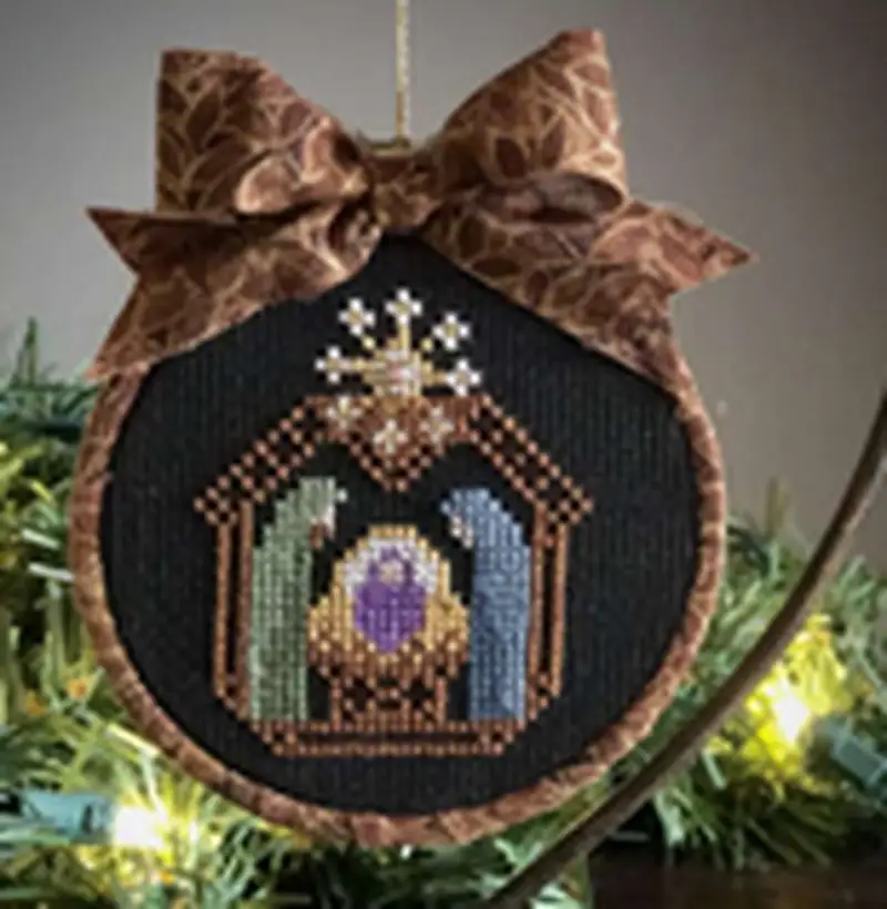 Free crochet pattern: God With Us Pattern - Intermediate level tutorial