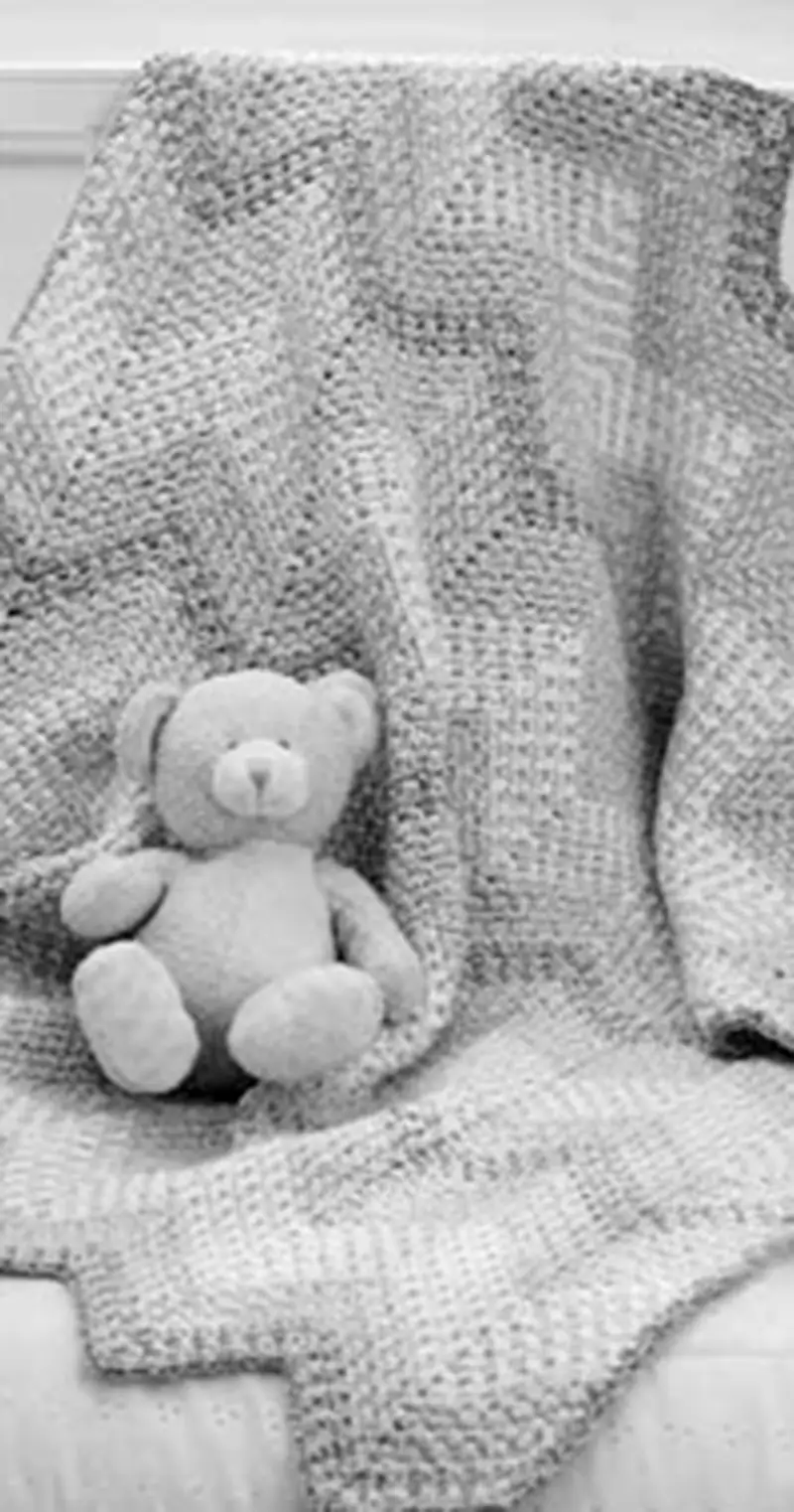 Free Beginner Friendly crochet pattern: Cascading Ripples Blanket Pattern - Easy to follow tutorial