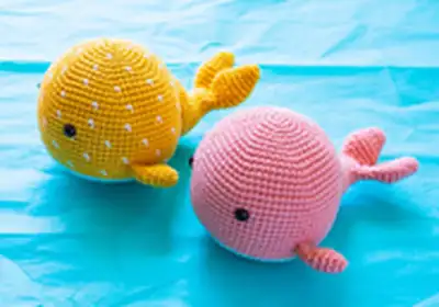 Wallace and Wanda Whales Amigurumi Pattern step 4 - final assembly and finishing
