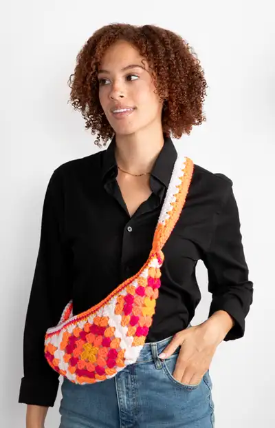 Crochet Granny Cross-Body Bag Pattern step 3 - details and accessories