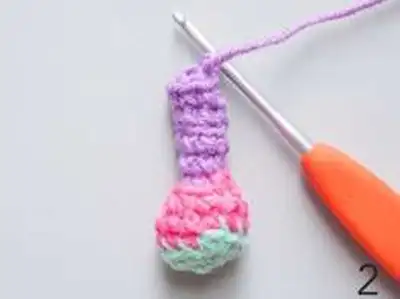 Spinderella The Spider Amigurumi Pattern step 2 - assembly progress