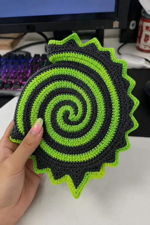 Neon Spiral Zigzag Mat Pattern