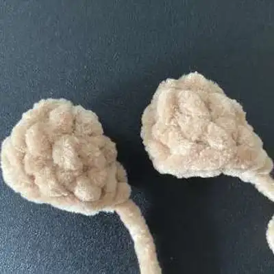Chubby Milky Cow Amigurumi Pattern step 3 - details and accessories