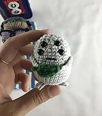 Groot with Headphones and Audio Player Amigurumi Pattern step 4 - final assembly and finishing