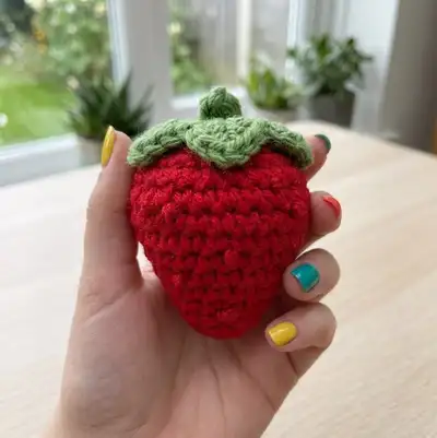Stanley the Strawberry Amigurumi Pattern step 3 - details and accessories