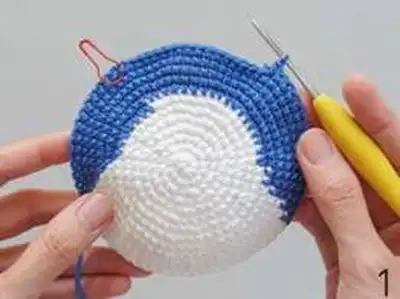 Aquarium Amigurumi Collection Pattern step 2 - assembly progress