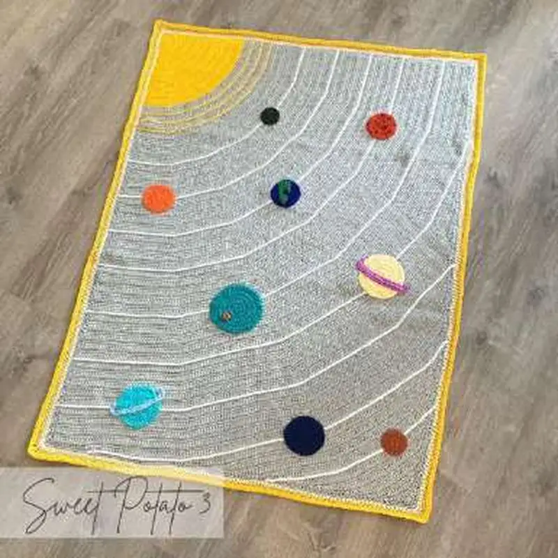 Free crochet pattern: Solar System Space Blanket Pattern - Intermediate level tutorial