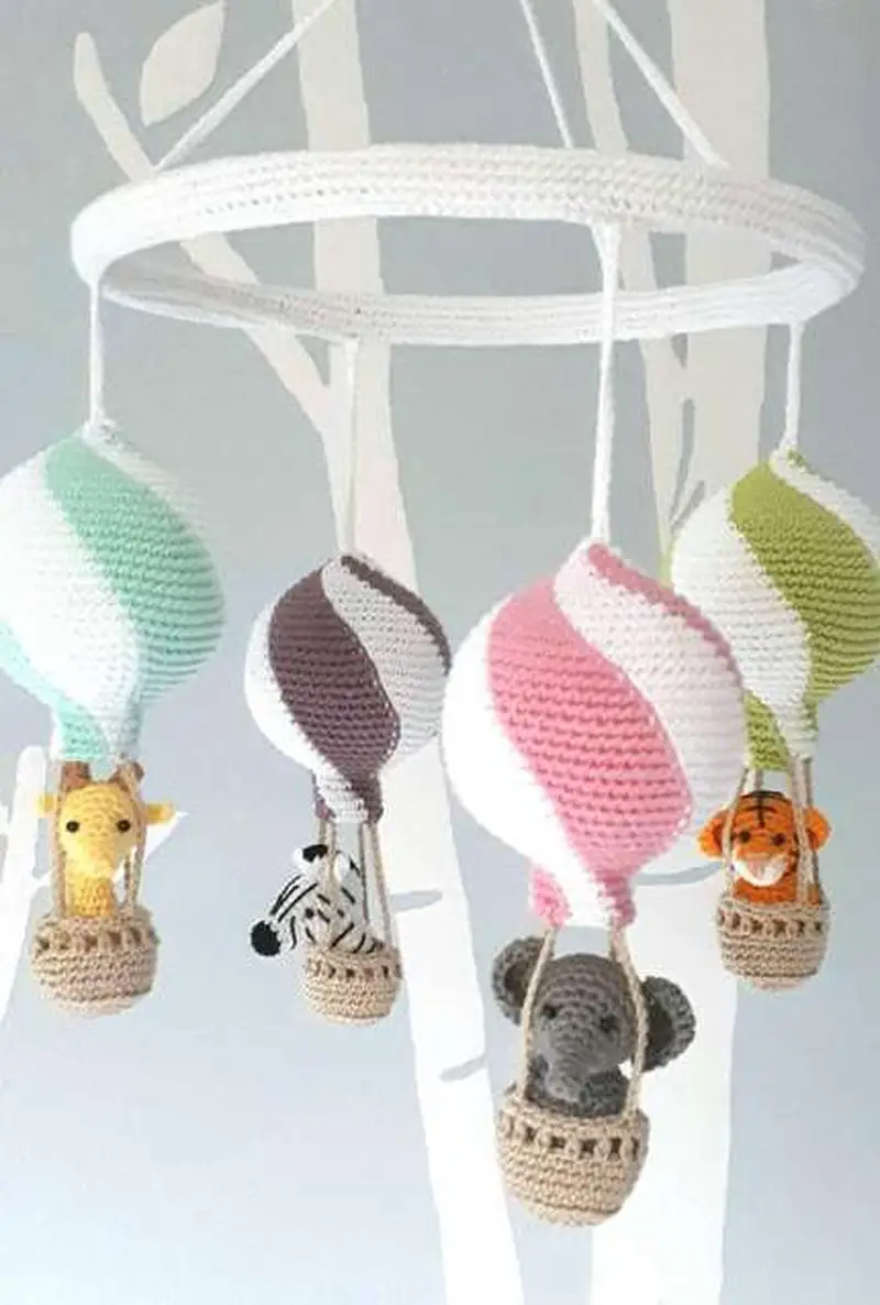 Free Intermediate crochet pattern: Hot Air Balloon Baby Mobile Amigurumi Pattern - Easy to follow tutorial