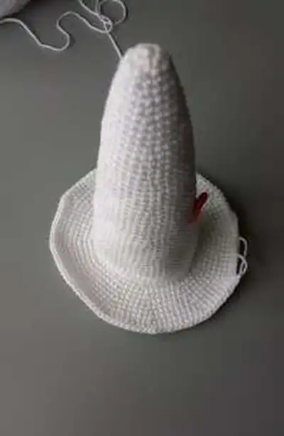 Cow Stacking Toy Amigurumi Pattern step 3 - details and accessories