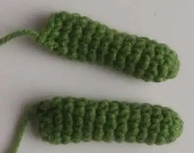 Mini Hulk Amigurumi Pattern step 4 - final assembly and finishing