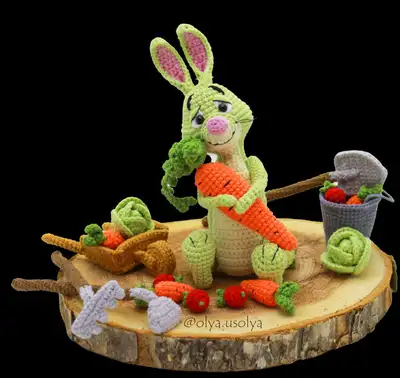 Rabbit Amigurumi Pattern step 3 - details and accessories
