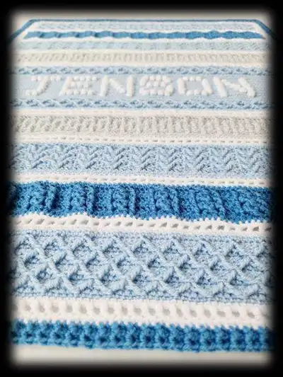 Personalised Post and Bobble Blanket Pattern step 3 - details and accessories