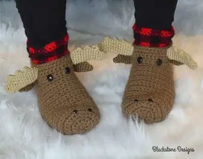 Moose Slippers Pattern step 1 - construction progress