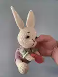 Cute Bunny Amigurumi Pattern step 3 - details and accessories