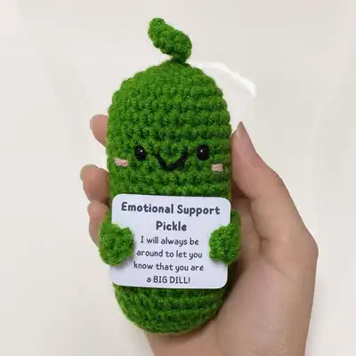 Crochet Emotional Support Pickle Amigurumi Pattern step 1 - construction progress