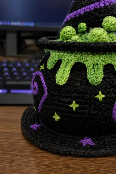 Magic Bubbling Spiral Cauldron Witch Hat Amigurumi Pattern step 2 - assembly progress