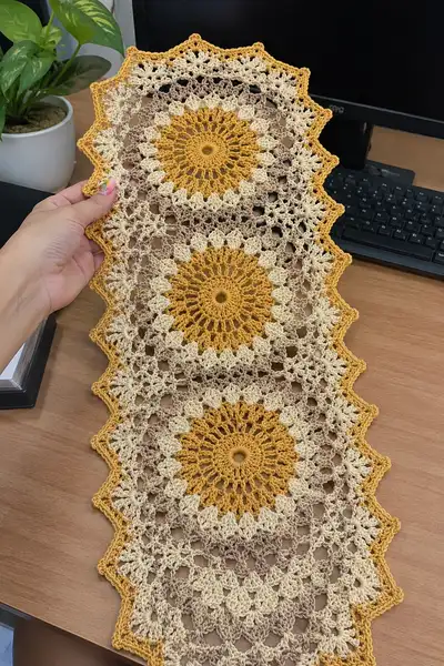 Golden Sunburst Mandala Table Runner Pattern step 1 - construction progress