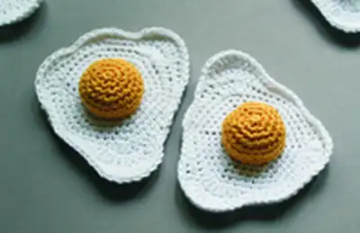 Fried Egg Amigurumi Pattern step 4 - final assembly and finishing
