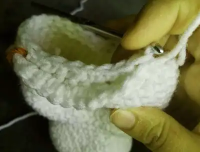 Hedwig The Owl Amigurumi Pattern step 2 - assembly progress