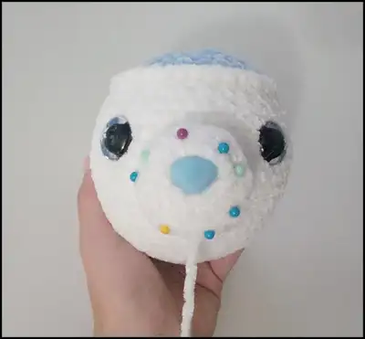 Planter Crochet Amigurumi Pattern step 4 - final assembly and finishing