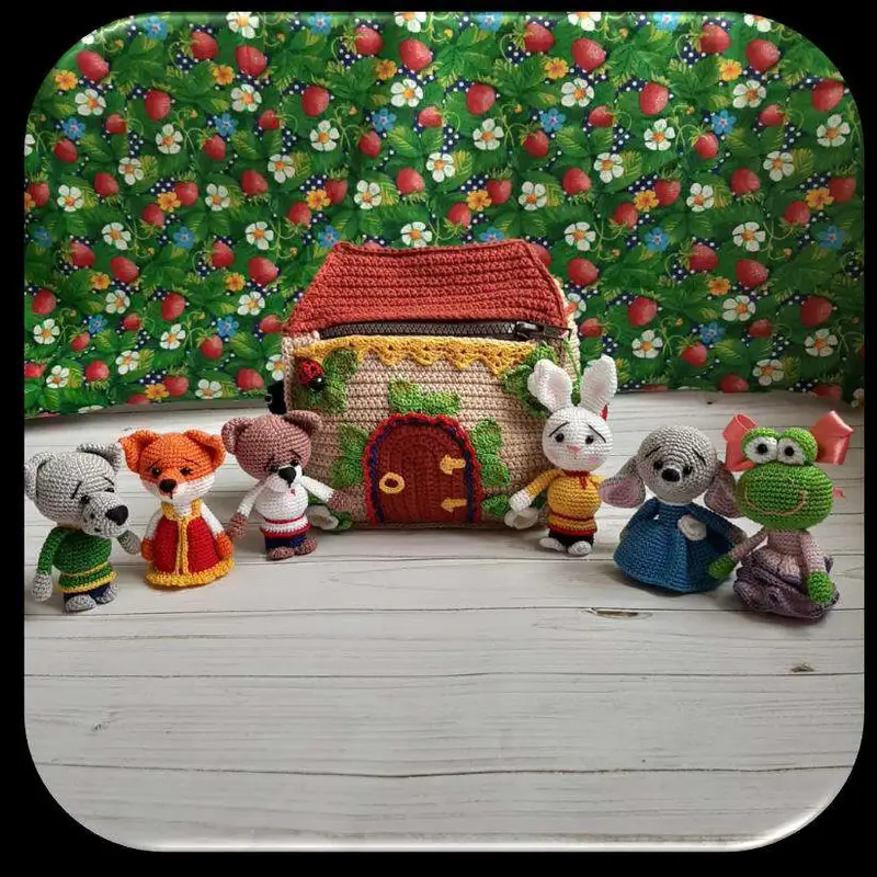Free Intermediate crochet pattern: Teremok Finger Puppets Set Amigurumi Pattern - Easy to follow tutorial