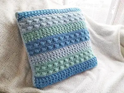 Snowberry cushion cover Pattern step 1 - construction progress