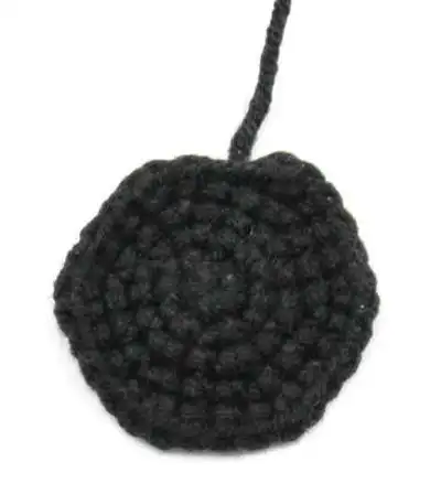 Bobby the Pencil Amigurumi Pattern step 2 - assembly progress