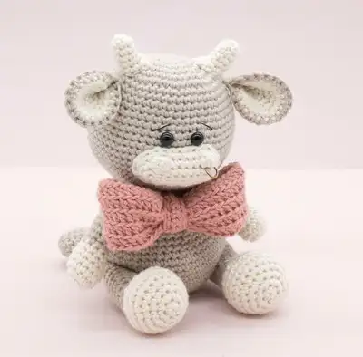 Asher the Ox Amigurumi Pattern step 4 - final assembly and finishing
