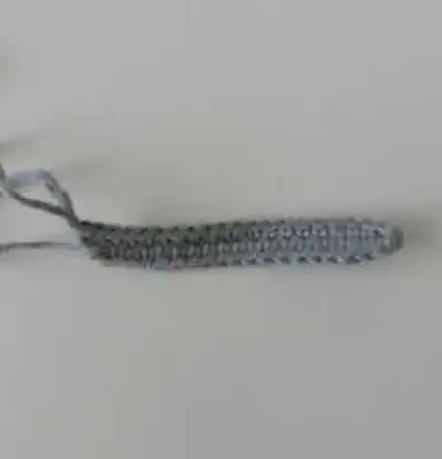Train Loris Amigurumi Pattern step 3 - details and accessories