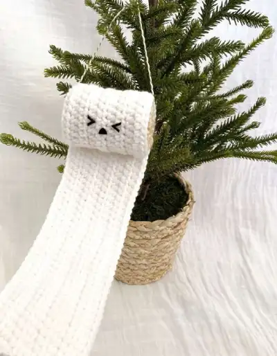 Angry Toilet Paper Crochet Pattern step 4 - final assembly and finishing