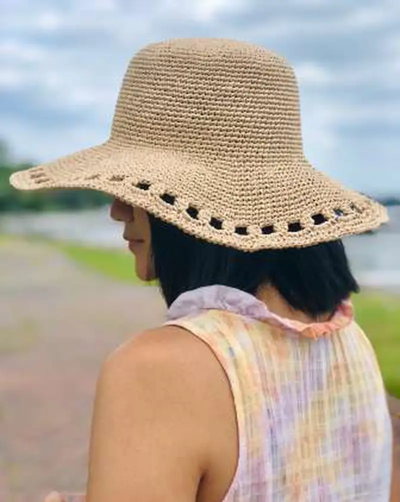 Free Beginner Friendly crochet pattern: Crochet Summer Sun Hat Pattern - Easy to follow tutorial