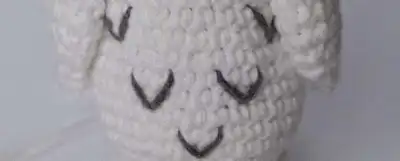 Eira Owl Amigurumi Pattern step 3 - details and accessories