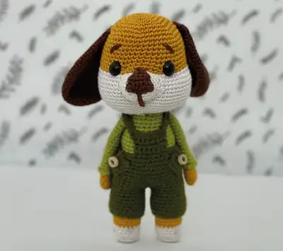 Handsome Dog Amigurumi Pattern step 1 - construction progress
