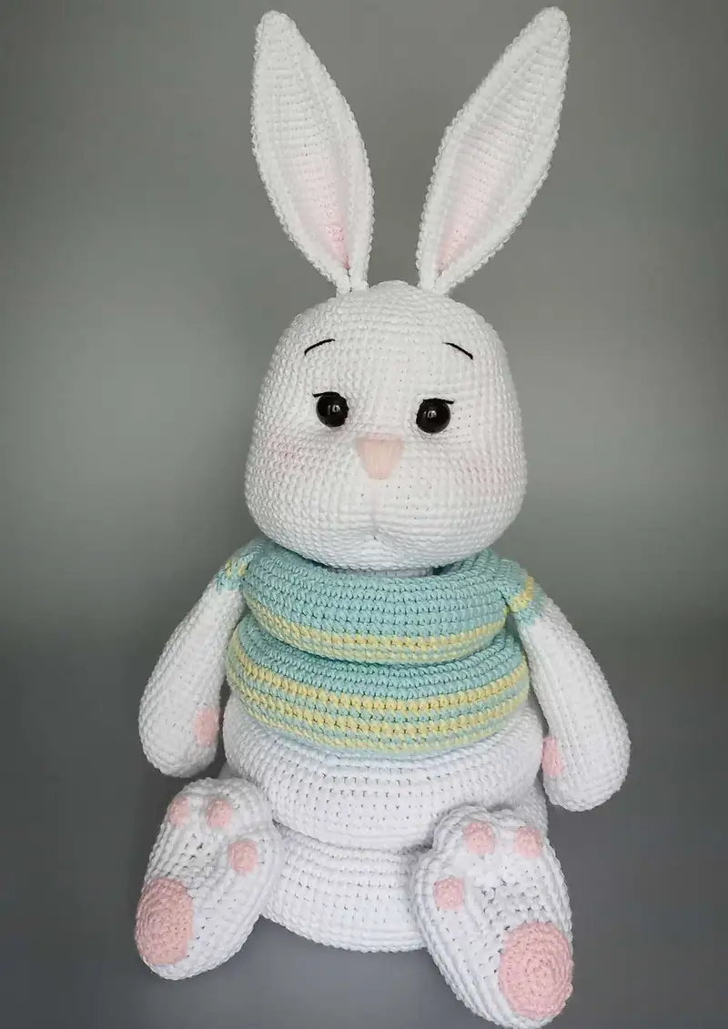 Free Intermediate crochet pattern: Bunny Stacking Toy Amigurumi Pattern - Easy to follow tutorial