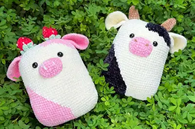 Cow Squishmallow Plushie Amigurumi Pattern step 1 - construction progress