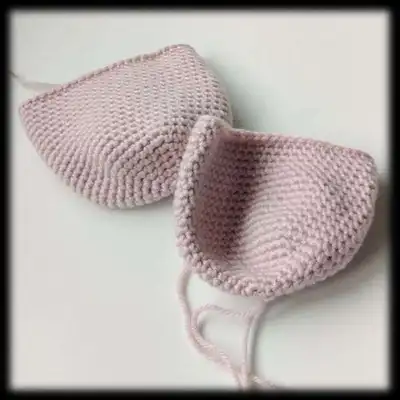 Unicorn Hand Puppet Amigurumi Pattern step 4 - final assembly and finishing
