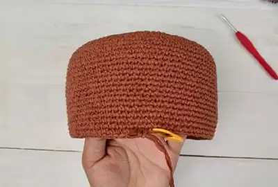 Crochet Summer Sun Hat Pattern step 4 - final assembly and finishing