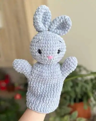 Bunny Hand Puppet Amigurumi Pattern step 3 - details and accessories