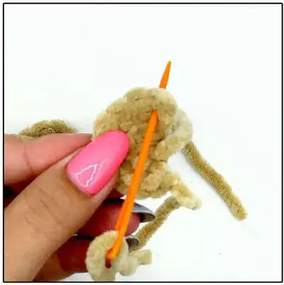 Capybara Amigurumi Pattern step 3 - details and accessories