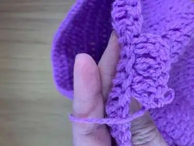 Reversible Octo Mood Hat Pattern step 3 - details and accessories