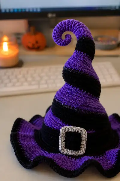 Striped Spiral Witch Hat Pattern step 2 - assembly progress