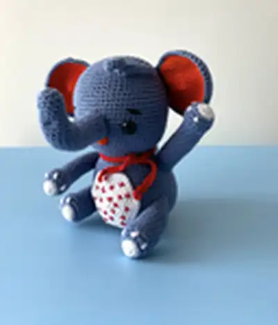 Elephant Amigurumi Pattern step 1 - construction progress