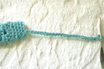 Handy Dandy Lip Balm Holder Pattern step 3 - details and accessories